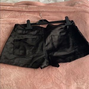 Silk black short